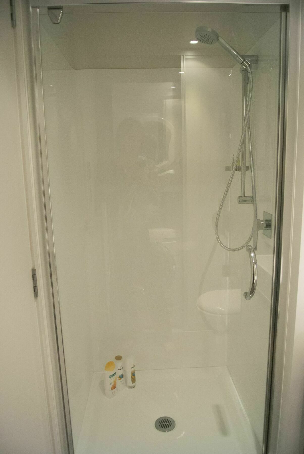 Brand New Apartment With Pool & Gym โอ๊คแลนด์ ภายนอก รูปภาพ
