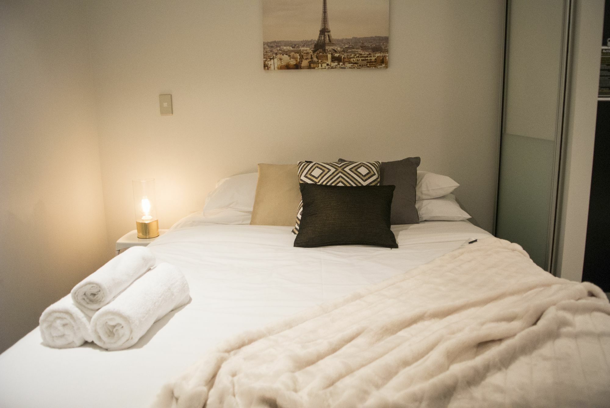 Brand New Apartment With Pool & Gym โอ๊คแลนด์ ภายนอก รูปภาพ