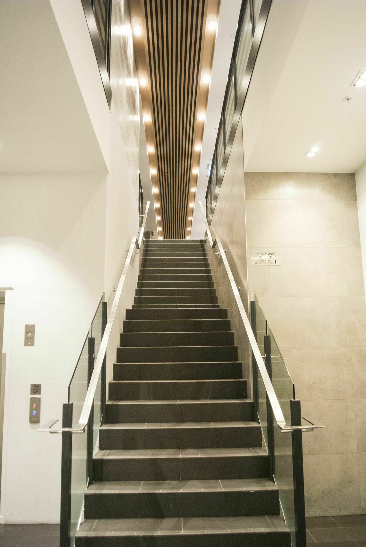 Brand New Apartment With Pool & Gym โอ๊คแลนด์ ภายนอก รูปภาพ
